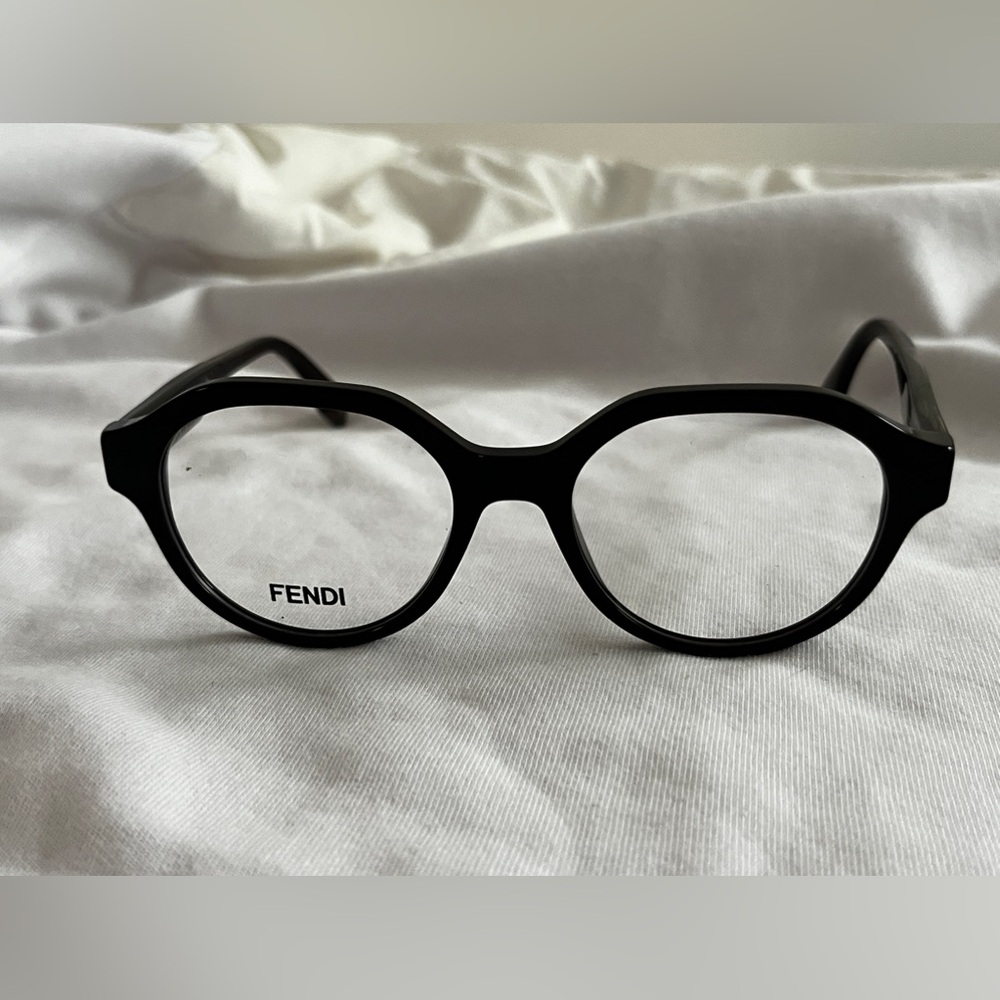 Fendi FE50049I Eyeglasses 001